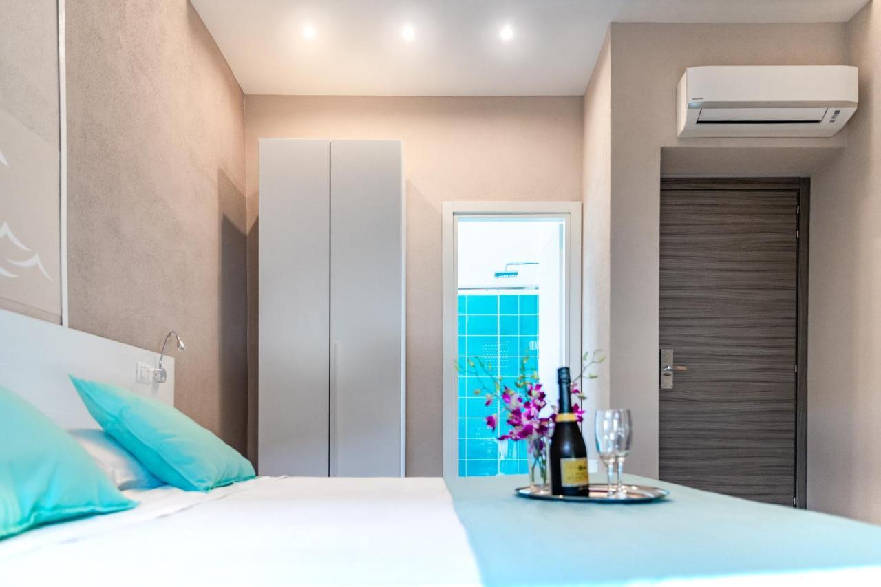La Smeralda - Boutique Rooms And Breakfast Golfo Aranci Εξωτερικό φωτογραφία