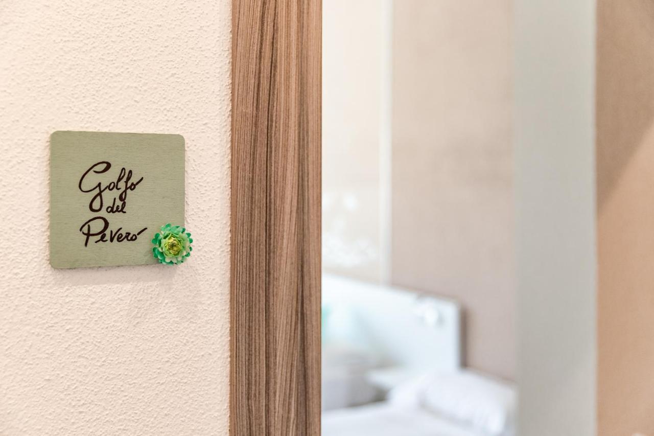 La Smeralda - Boutique Rooms And Breakfast Golfo Aranci Εξωτερικό φωτογραφία