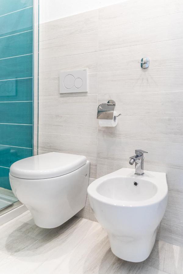 La Smeralda - Boutique Rooms And Breakfast Golfo Aranci Εξωτερικό φωτογραφία